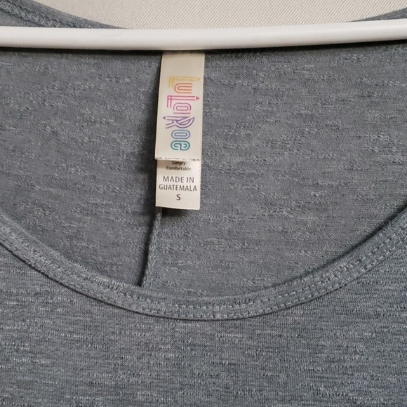 Bundle of 3 LuLaRoe Tops - Picture 3 of 7